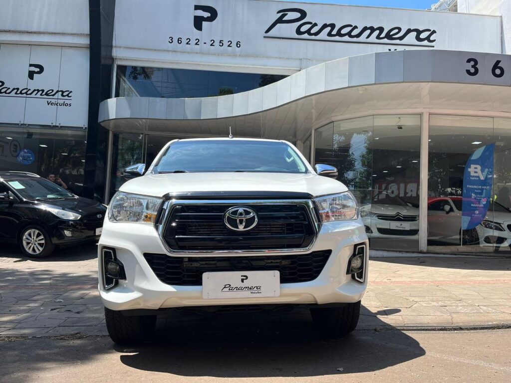 TOYOTA HILUX SRV