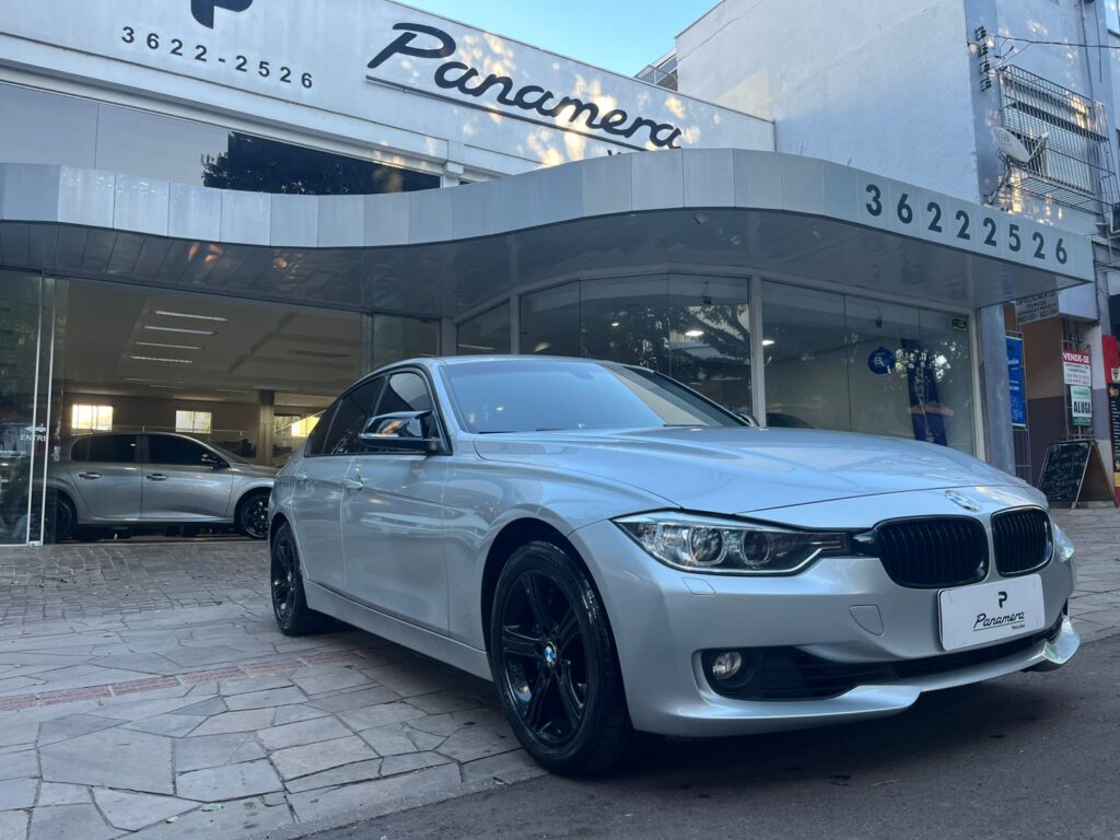 BMW 320I