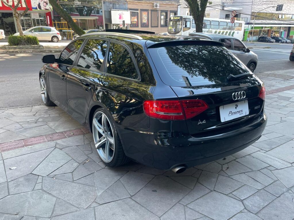 AUDI A4 AVANT 2.0T